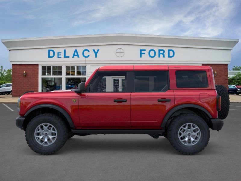 New 2025 Ford Bronco Badlands image 3