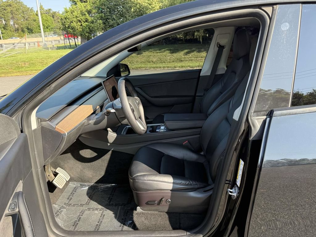 Used 2022 Tesla Model Y Performance AWD/4WD image 13