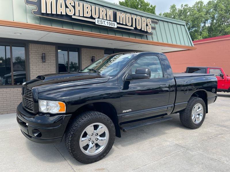 Used 2004 Dodge Ram 1500 Truck SLT w/ Sport Appearance Group AWD/4WD image 2