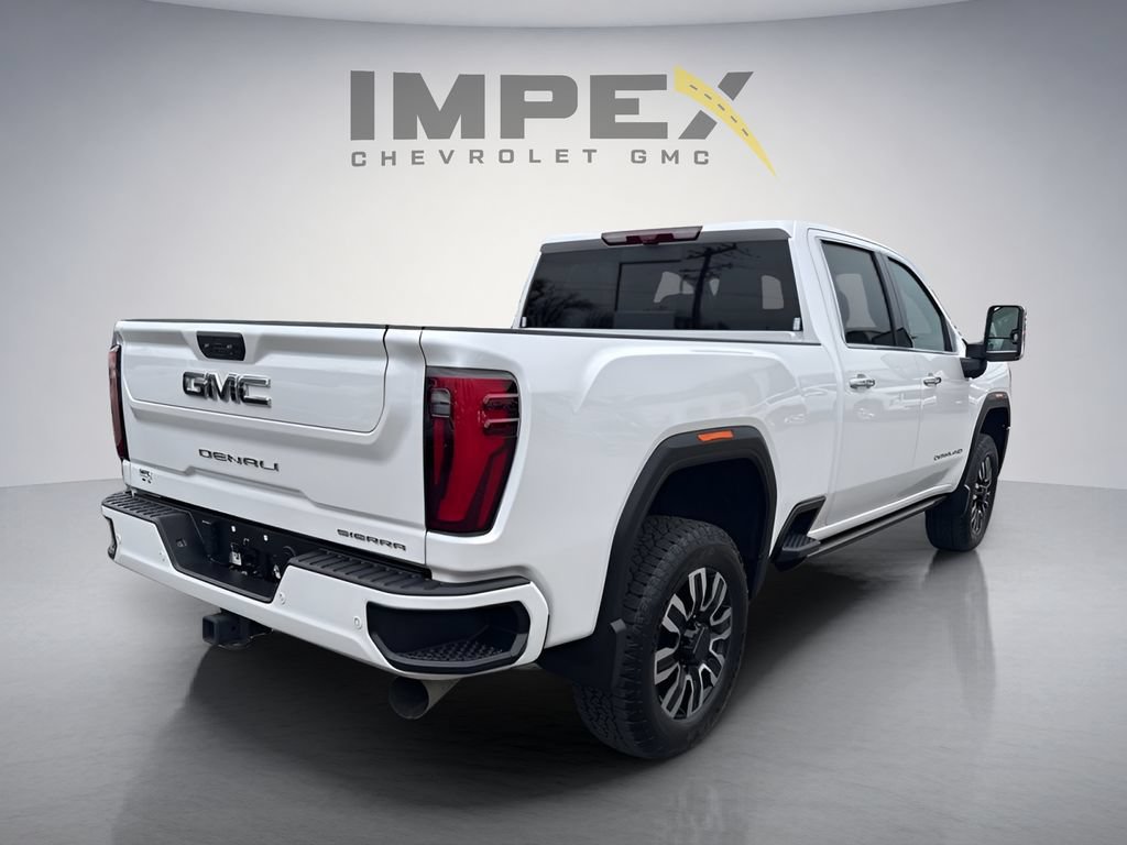 Used 2024 GMC Sierra 3500 Denali Ultimate AWD/4WD image 5