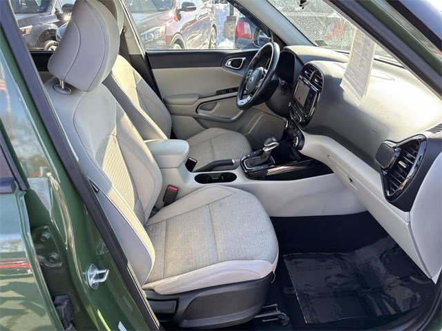 Used 2020 Kia Soul EX image 9