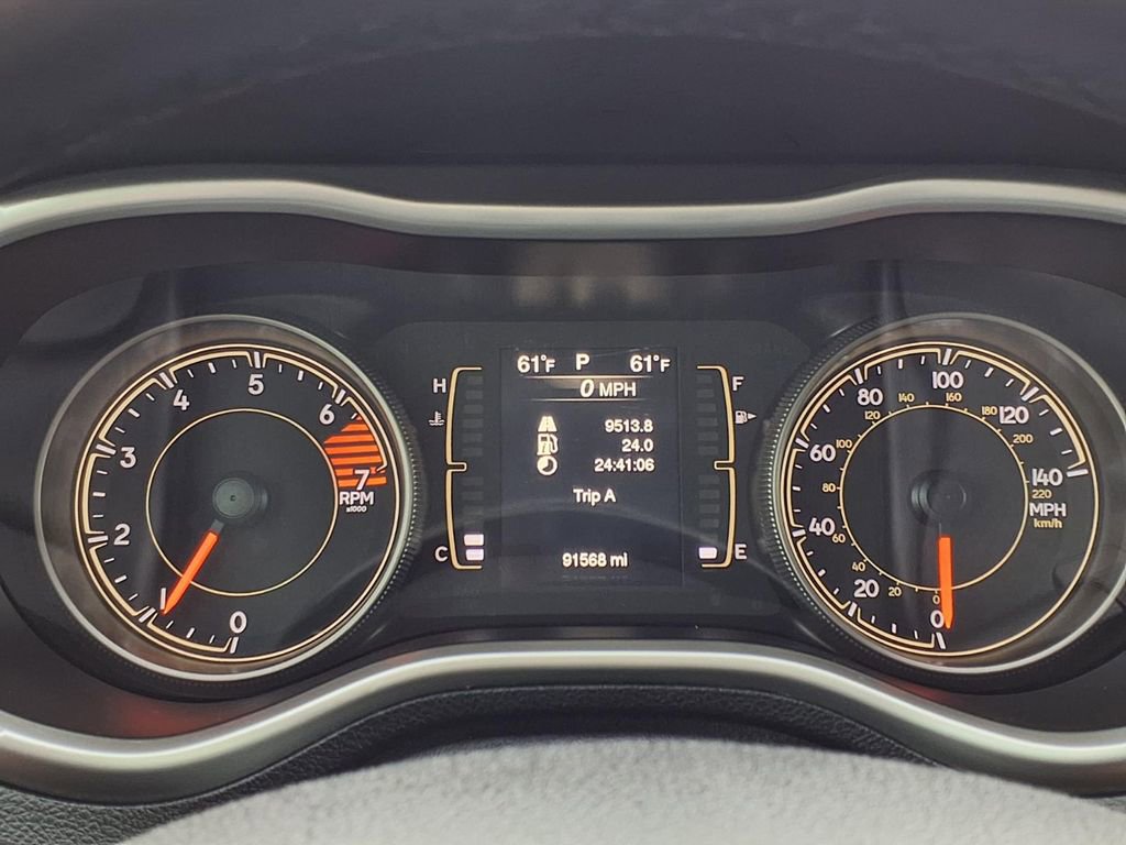 Used 2018 Jeep Cherokee Latitude Plus w/ Comfort/Convenience Group image 29