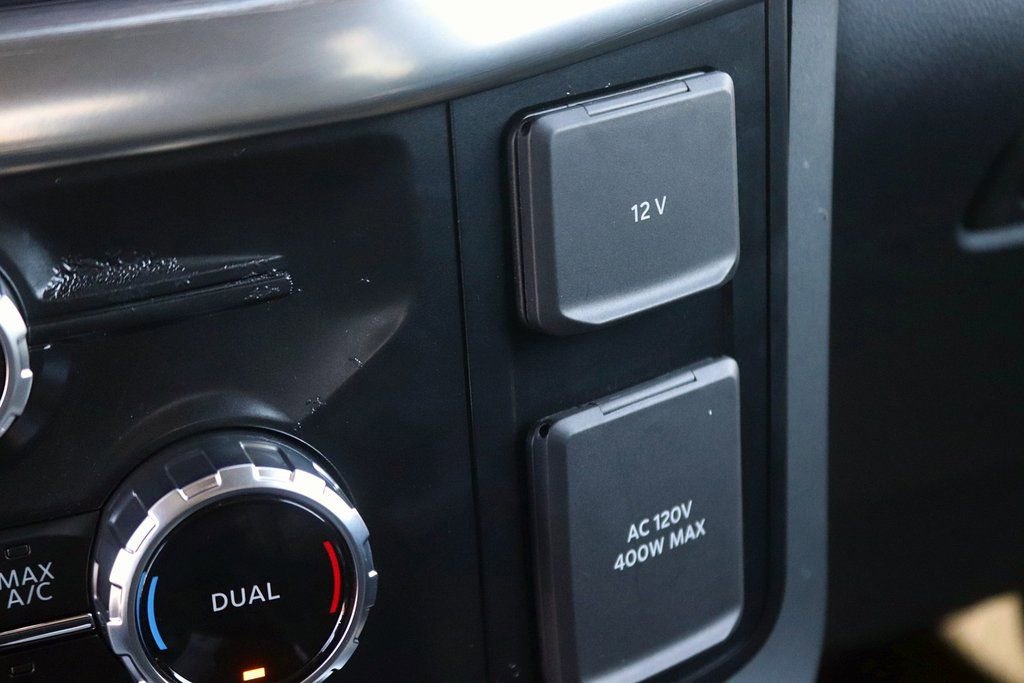 Used 2022 Ford F150 Lariat image 24