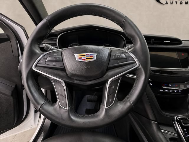 Used 2025 Cadillac XT5 Luxury FWD image 14