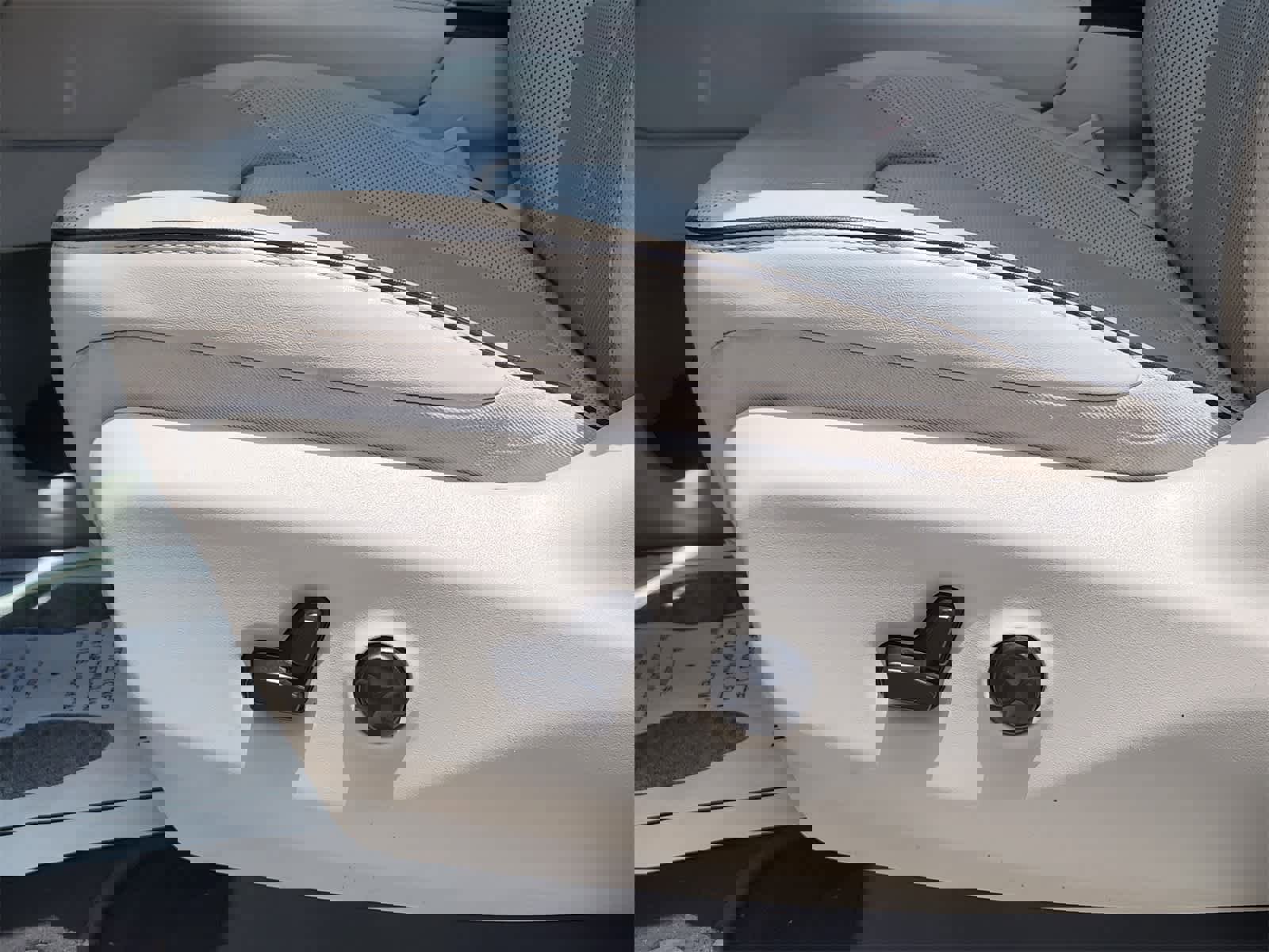 Used 2021 Chrysler Pacifica Limited w/ Premium & Safety Sphere Group image 22