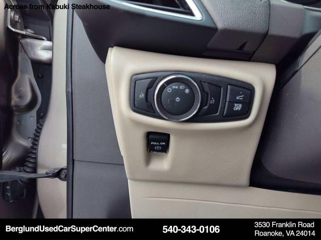 Used 2020 Lincoln Nautilus Premier w/ Equipment Group 101A image 17