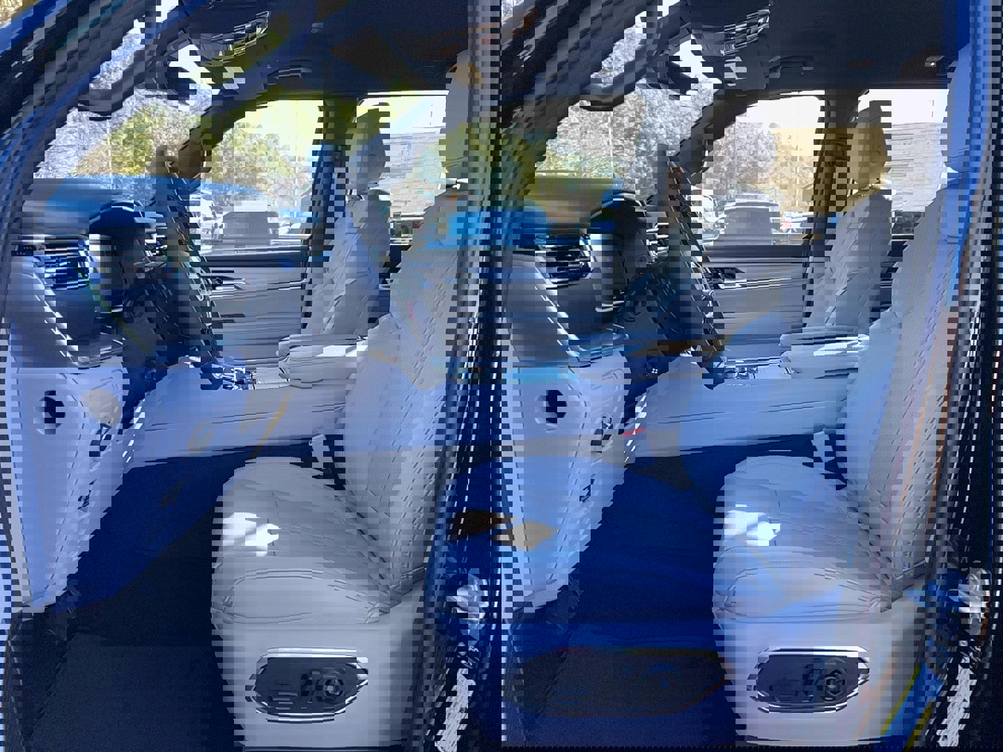 New 2026 Jeep Grand Wagoneer L 4X4 w/ HD Trailer Tow Package image 10