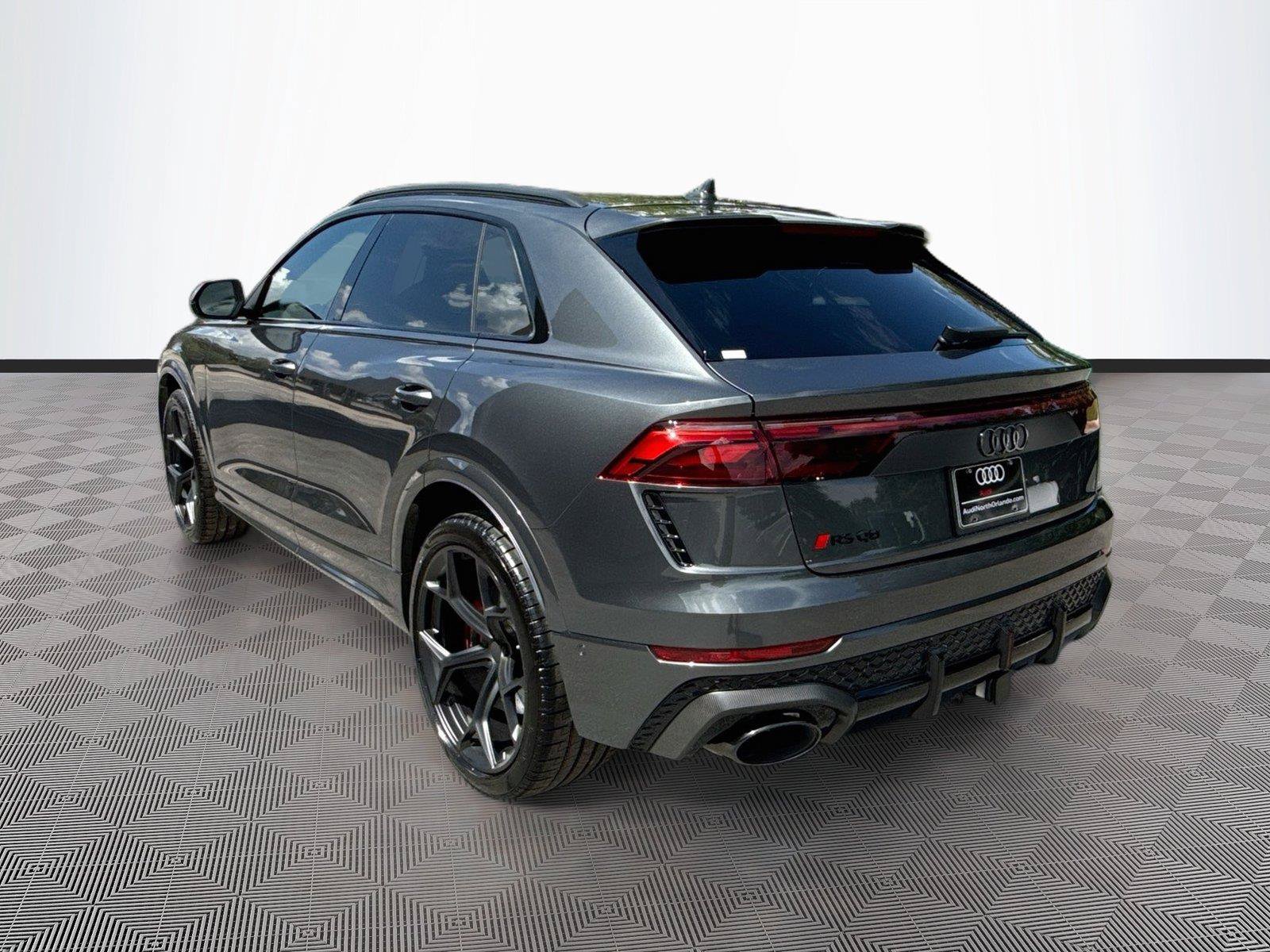 New 2027 Audi RS Q8 performance AWD/4WD image 4