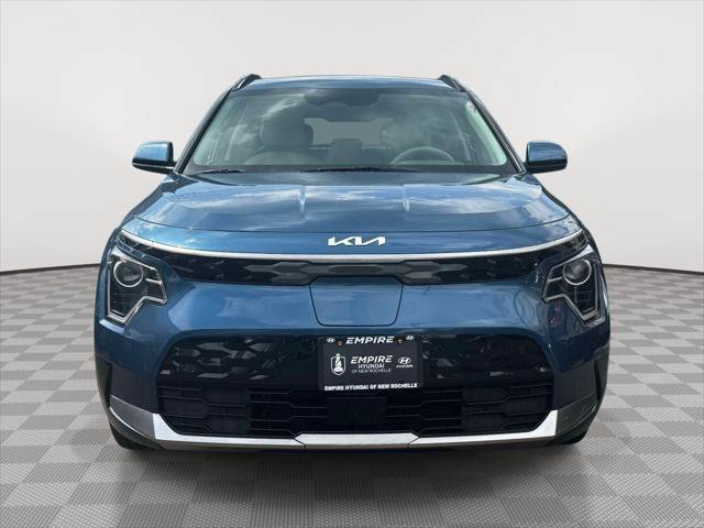 Used 2023 Kia Niro Wind w/ Wind Preserve Package FWD image 2