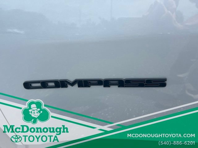Used 2025 Jeep Compass Trailhawk AWD/4WD image 24