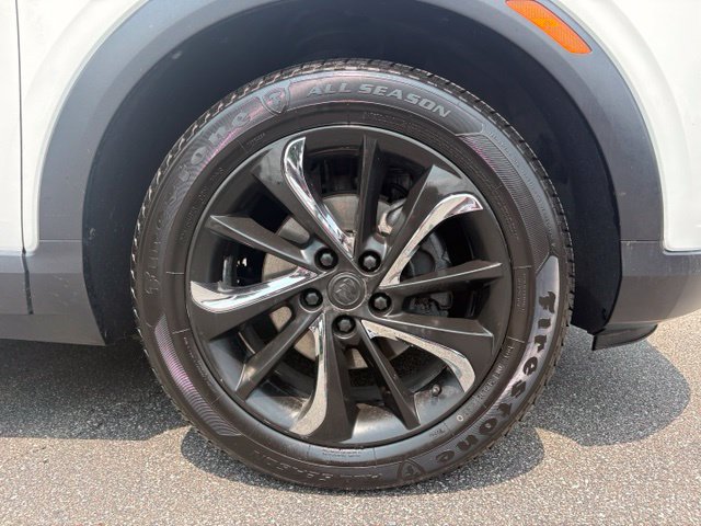 Used 2020 Buick Encore GX Essence w/ Experience Buick Package FWD image 16