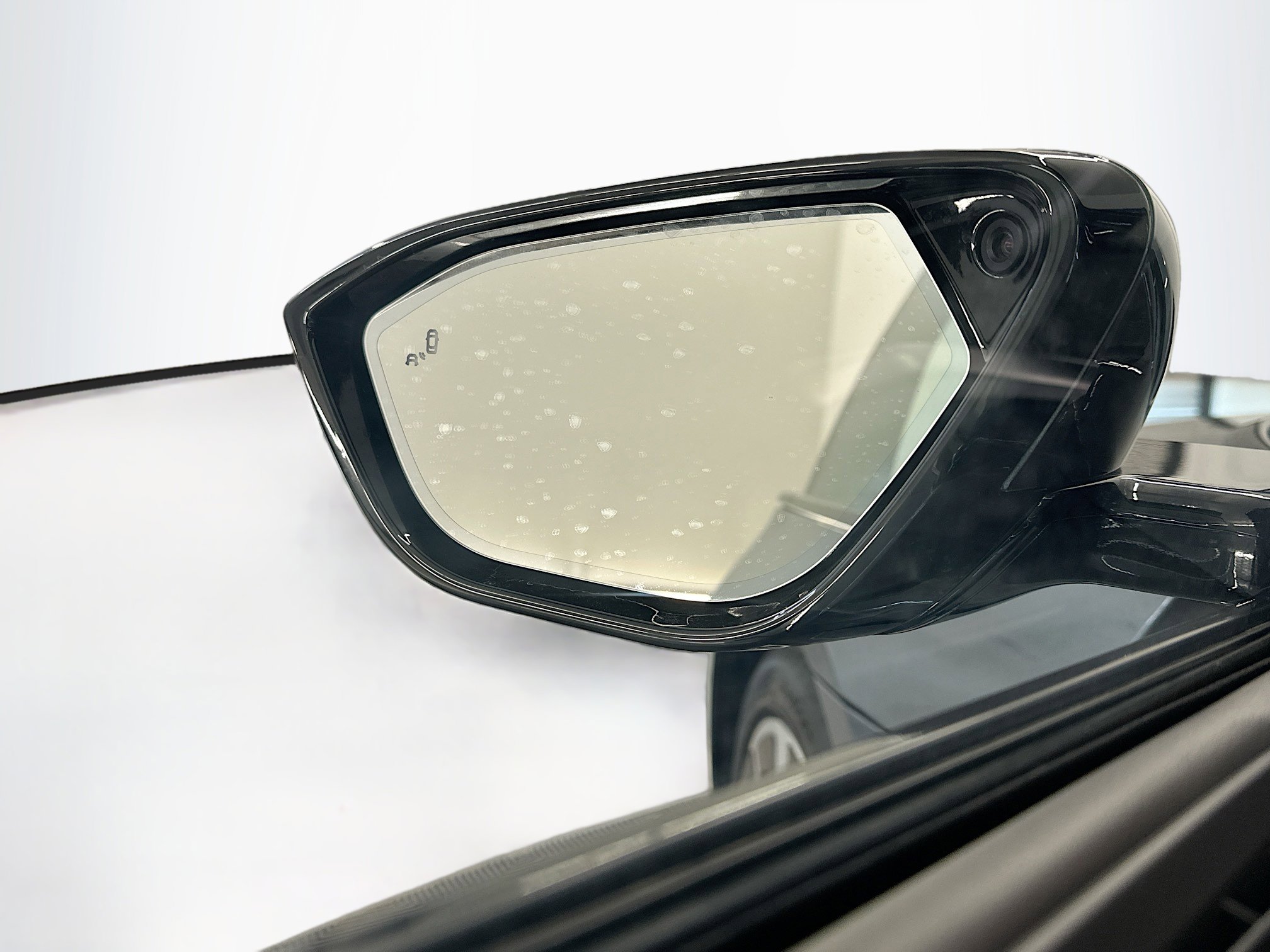 Used 2024 Lucid Air Touring image 16