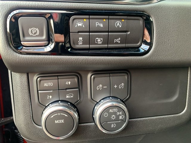 New 2026 GMC Yukon Denali image 13