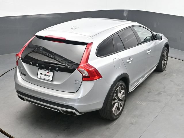 Used 2017 Volvo V60 T5 Cross Country w/ Convenience Package AWD/4WD image 29
