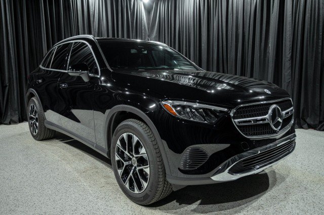New 2026 Mercedes-Benz GLC 350e 4MATIC image 3