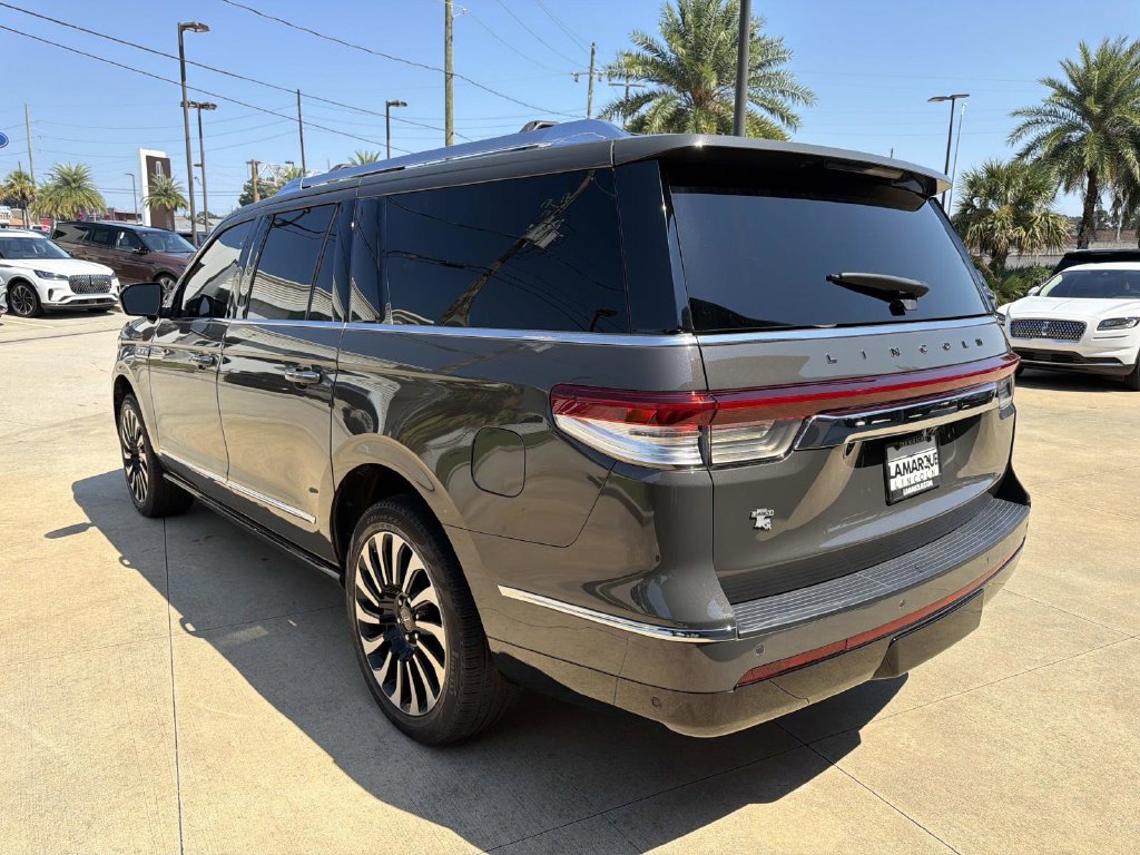 Certified 2024 Lincoln Navigator L Black Label AWD/4WD image 6