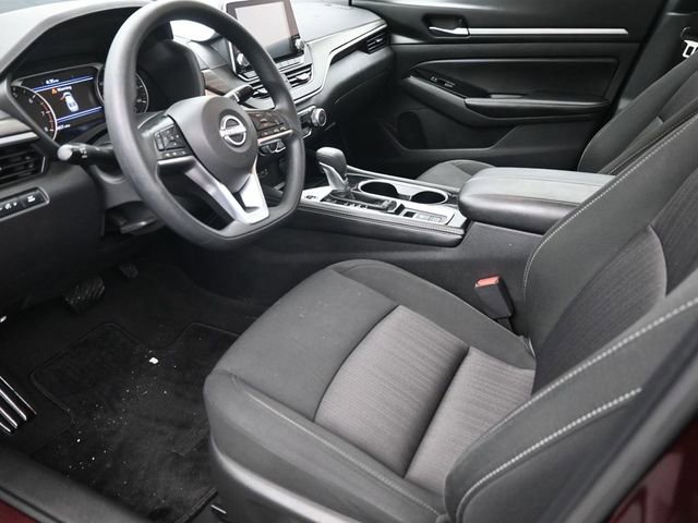 Used 2023 Nissan Altima 2.5 SV image 9