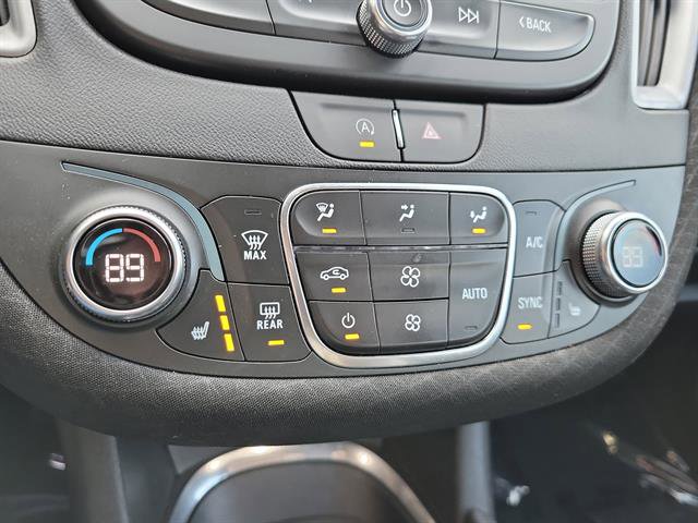 Used 2025 Chevrolet Malibu LT image 14