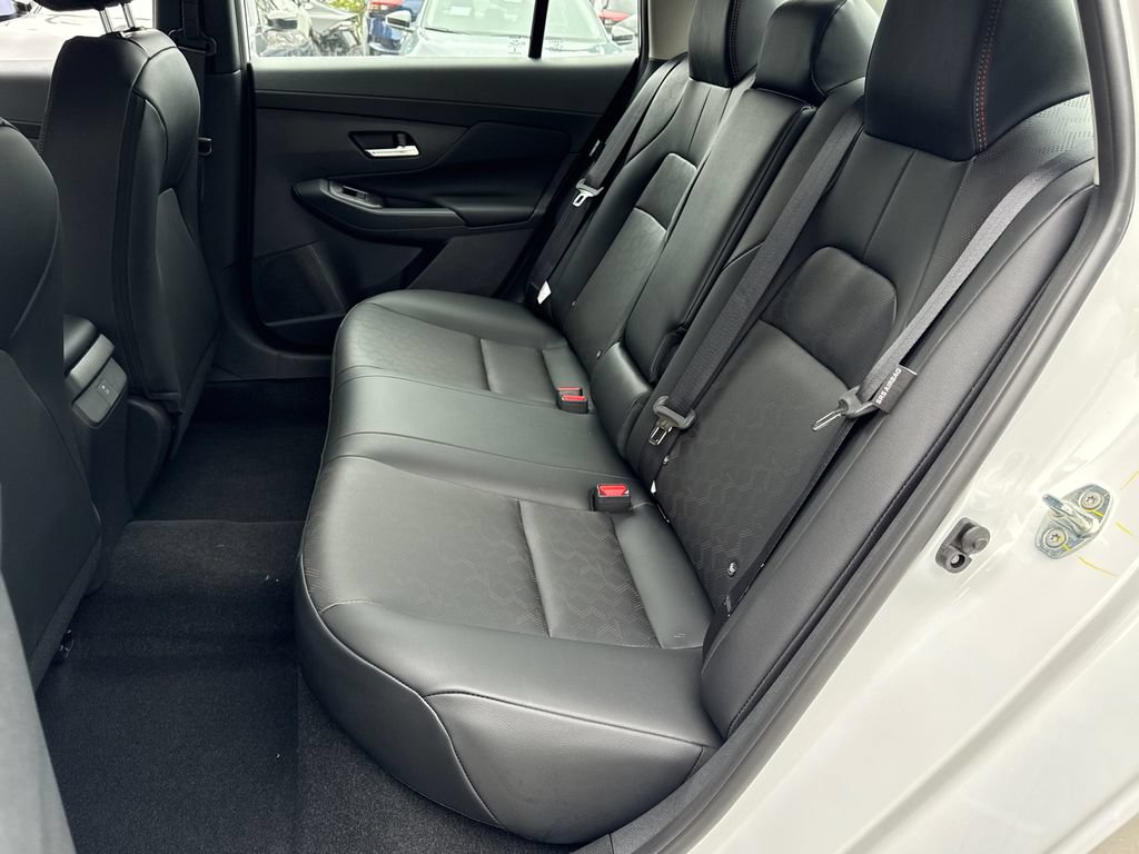 New 2026 Nissan Sentra SR w/ SR Premium Package FWD image 18