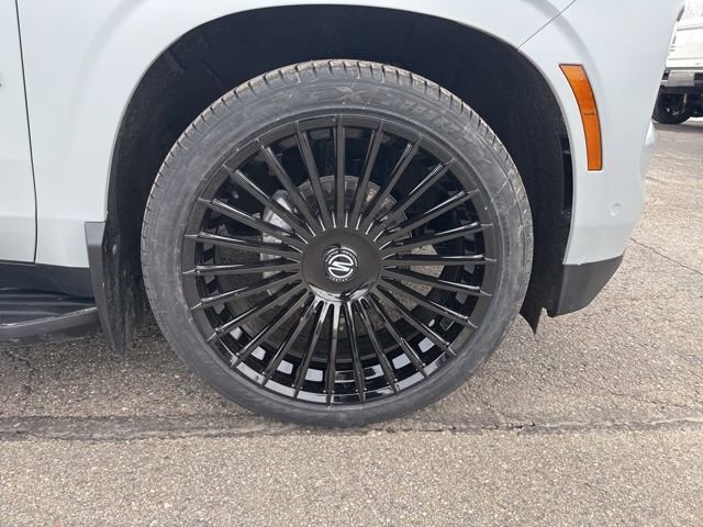 Used 2025 Chevrolet Tahoe RST w/ Comfort Package image 28