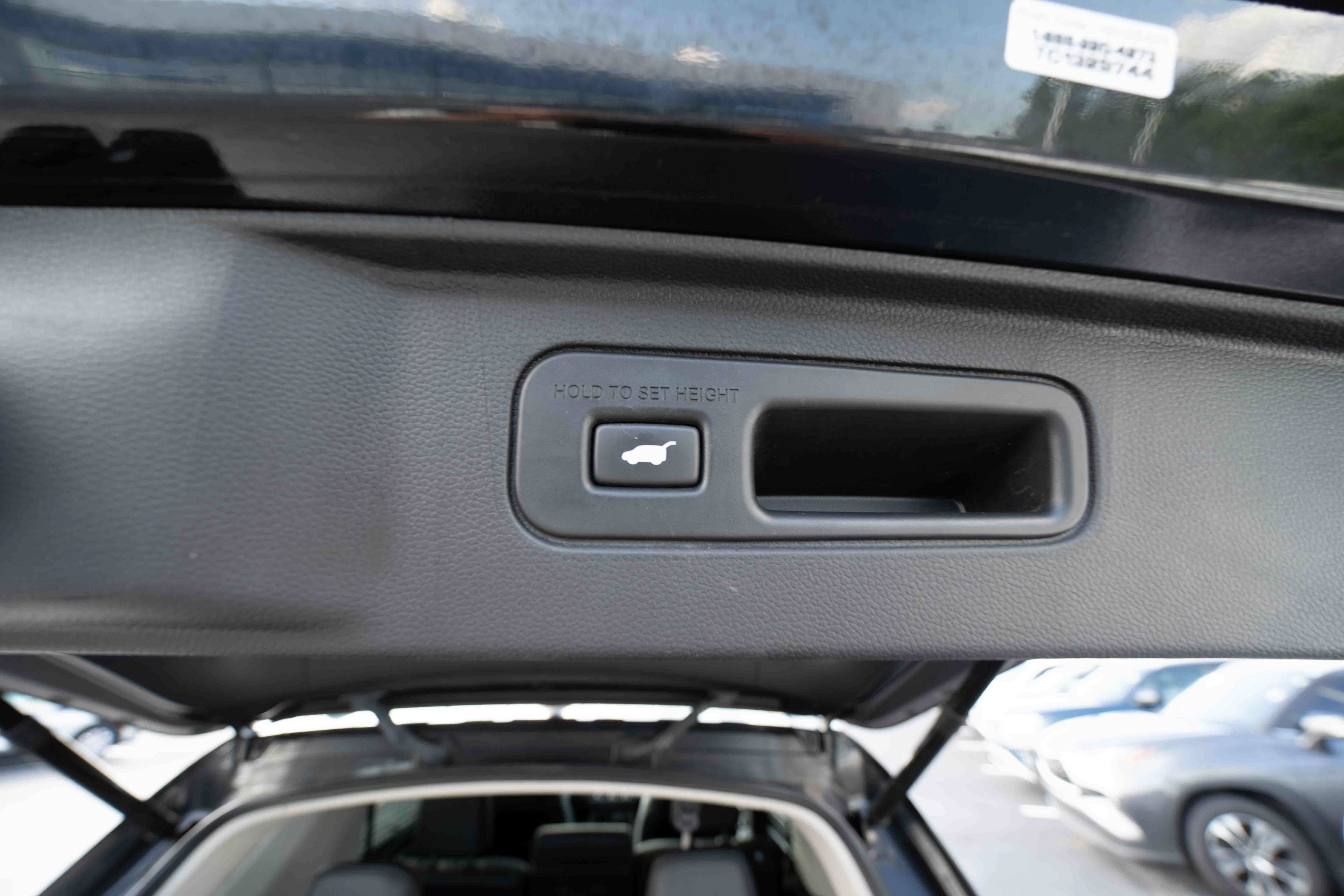 Used 2025 Honda Pilot Touring image 29