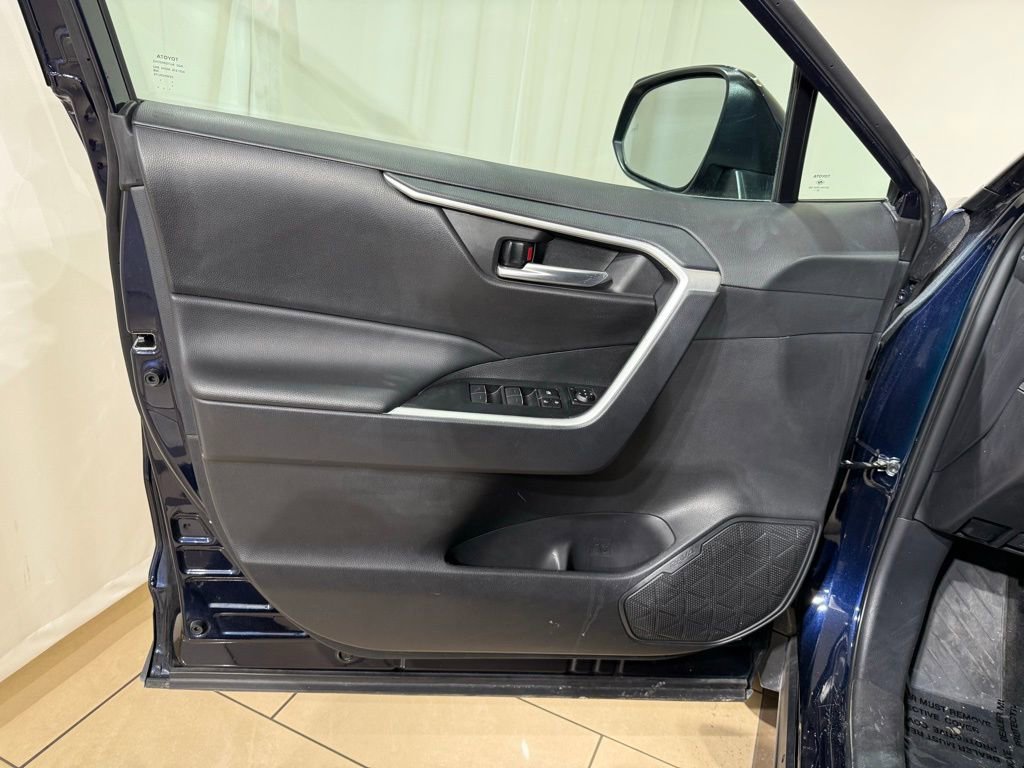 Certified 2025 Toyota RAV4 XLE image 15