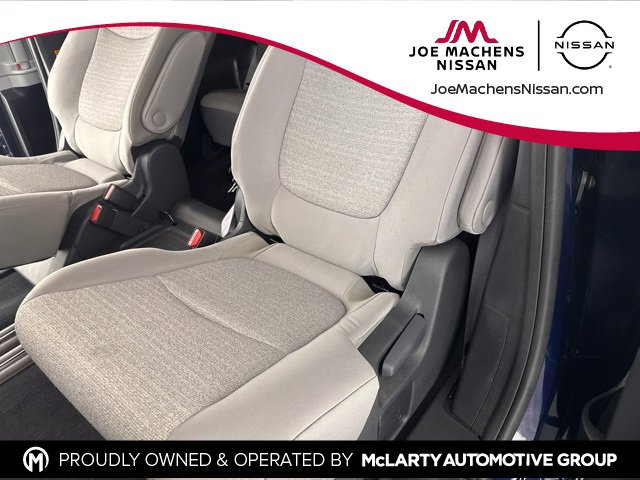 Used 2025 Toyota Sienna LE image 20