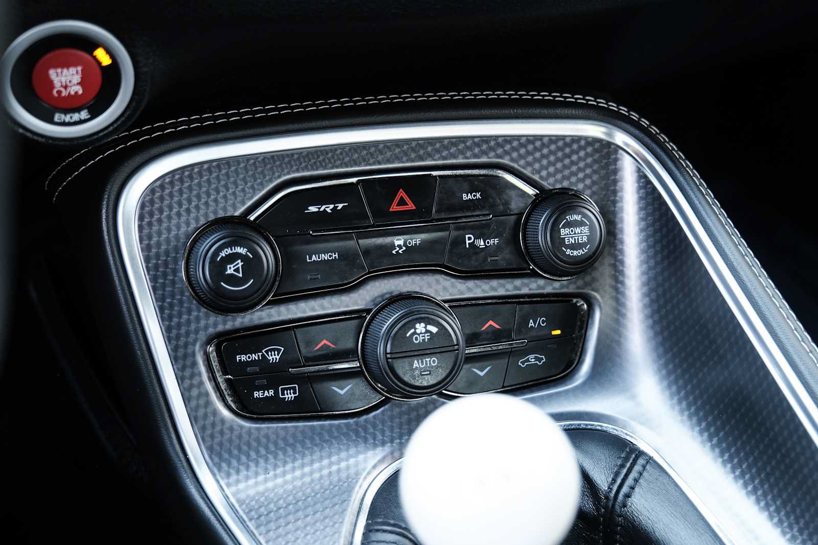 Used 2015 Dodge Challenger SRT Hellcat RWD image 41