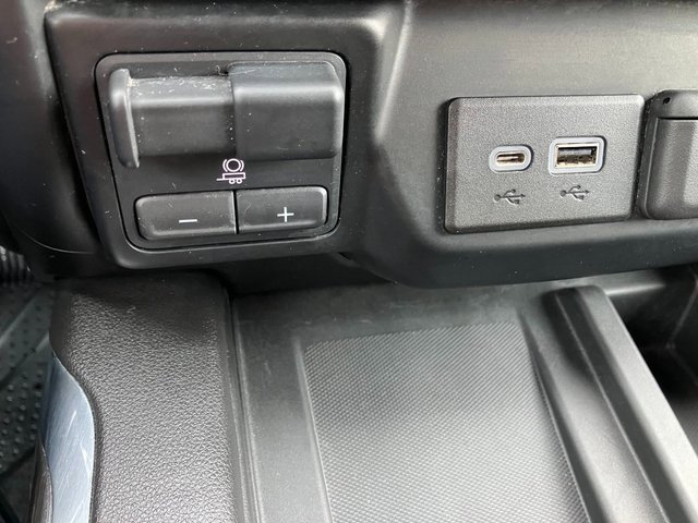 Used 2019 Chevrolet Silverado 1500 LTZ image 12