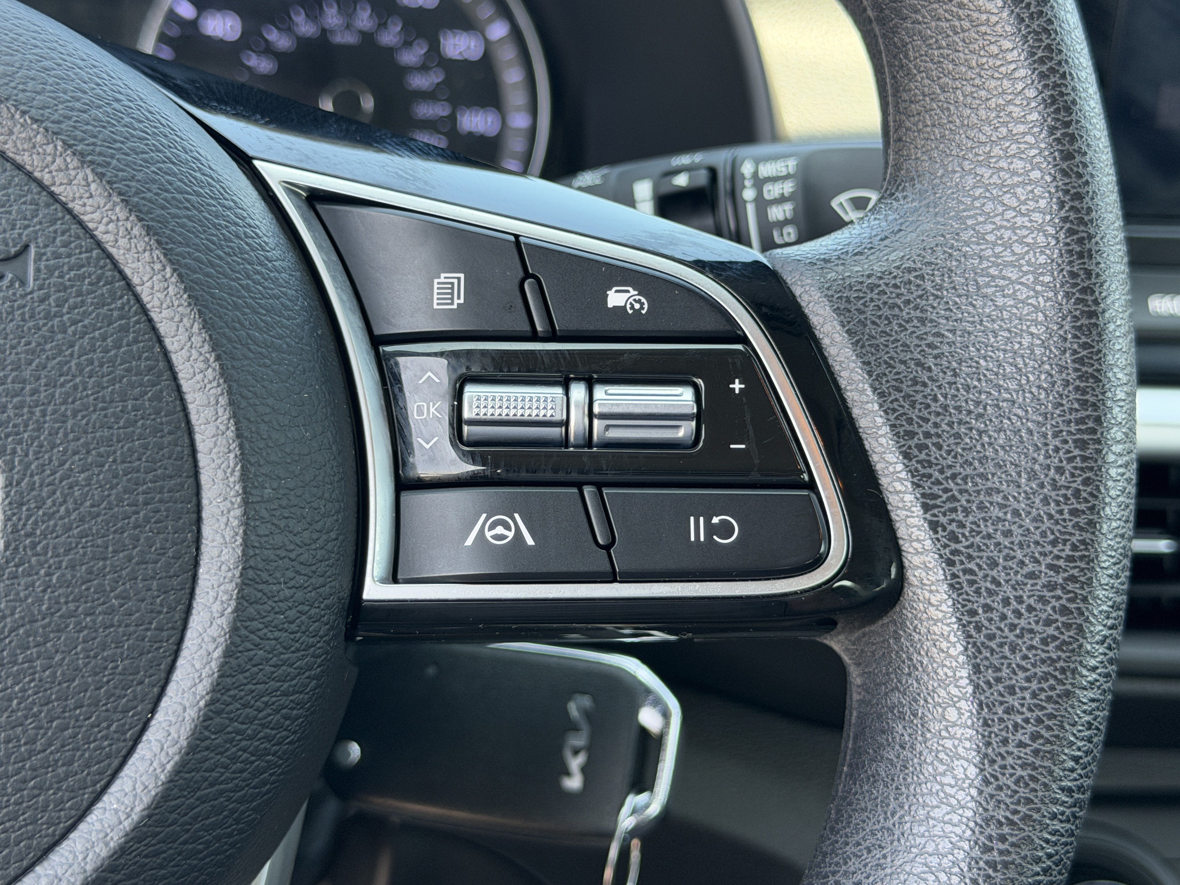 Certified 2024 Kia Forte LXS w/ LXS Technology Package FWD image 19