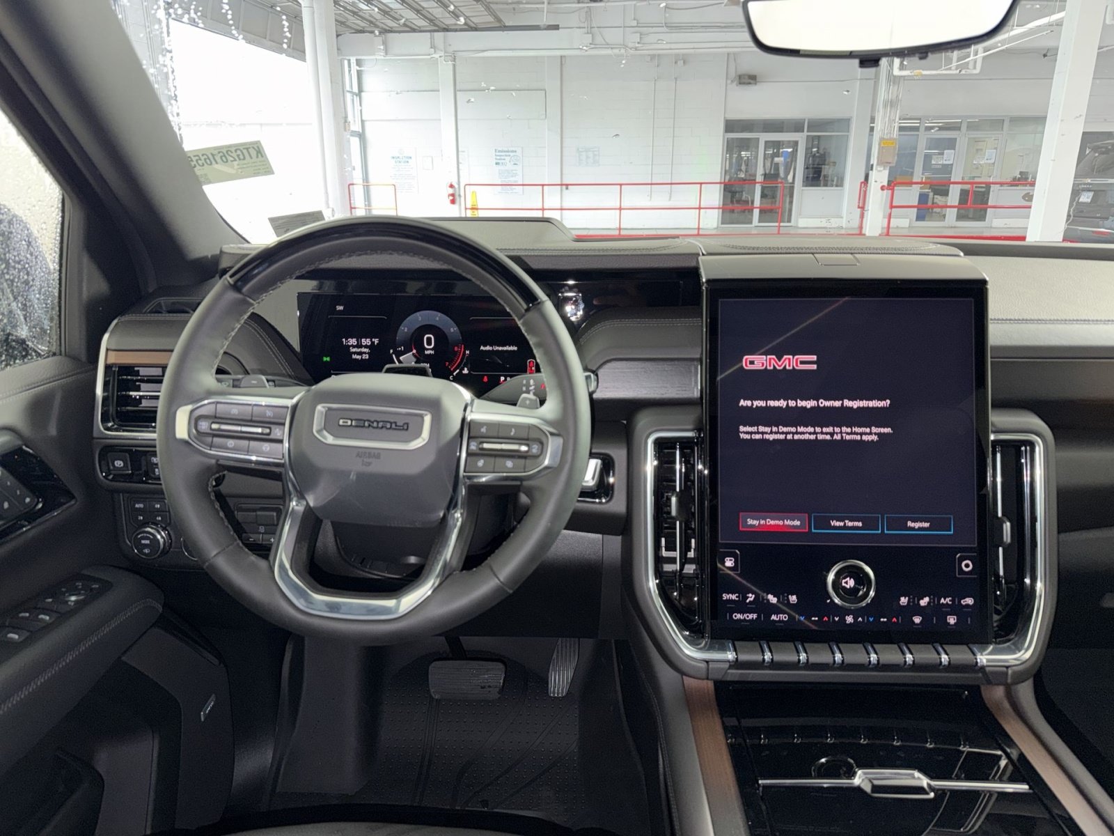 New 2026 GMC Yukon XL Denali w/ Denali Reserve Package AWD/4WD image 16