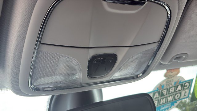 Used 2020 Jeep Cherokee Trailhawk w/ Cold Weather Group image 18