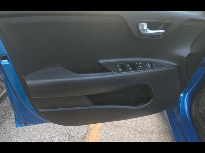 Used 2023 Kia Rio S w/ Technology Package image 16