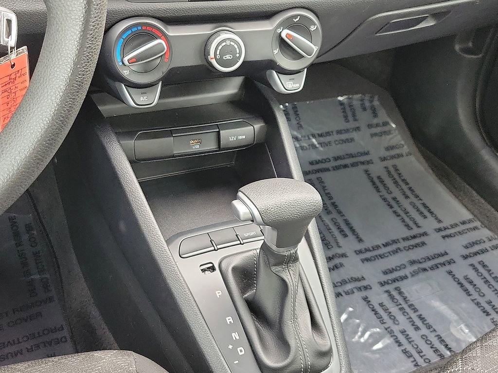 Used 2022 Kia Rio S image 17