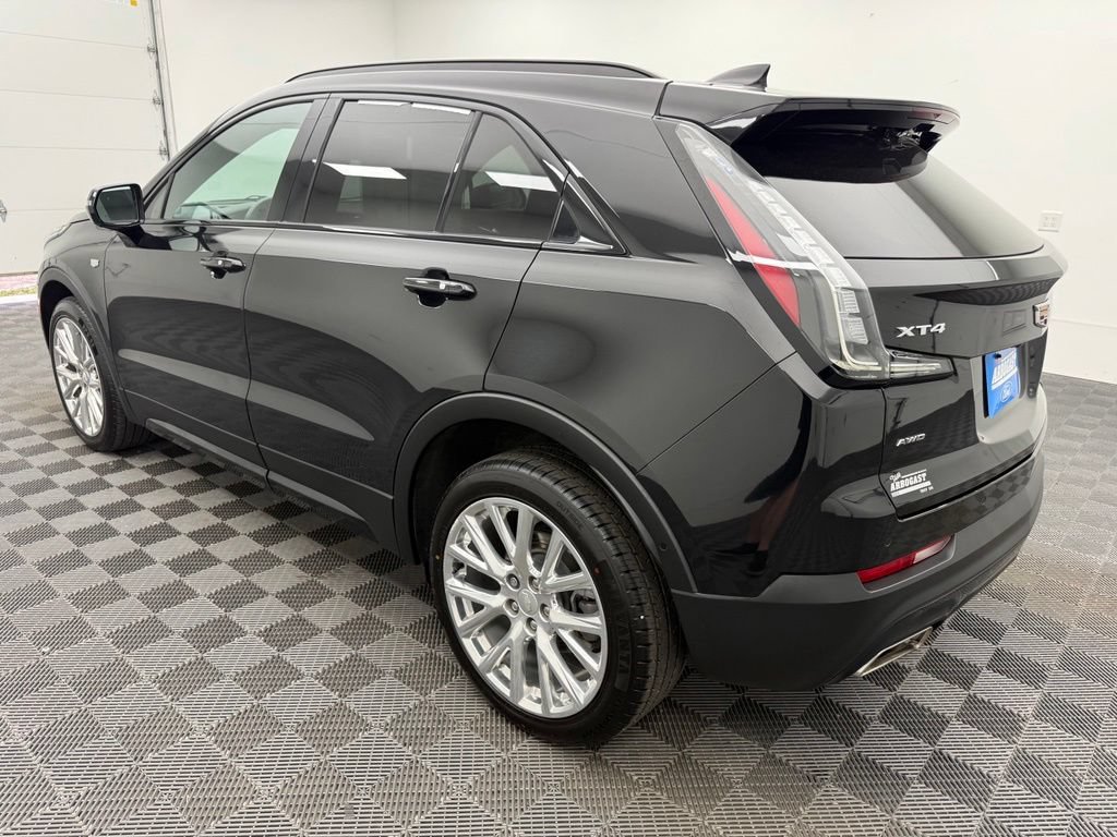 Used 2022 Cadillac XT4 Sport w/ Comfort Package AWD/4WD image 12