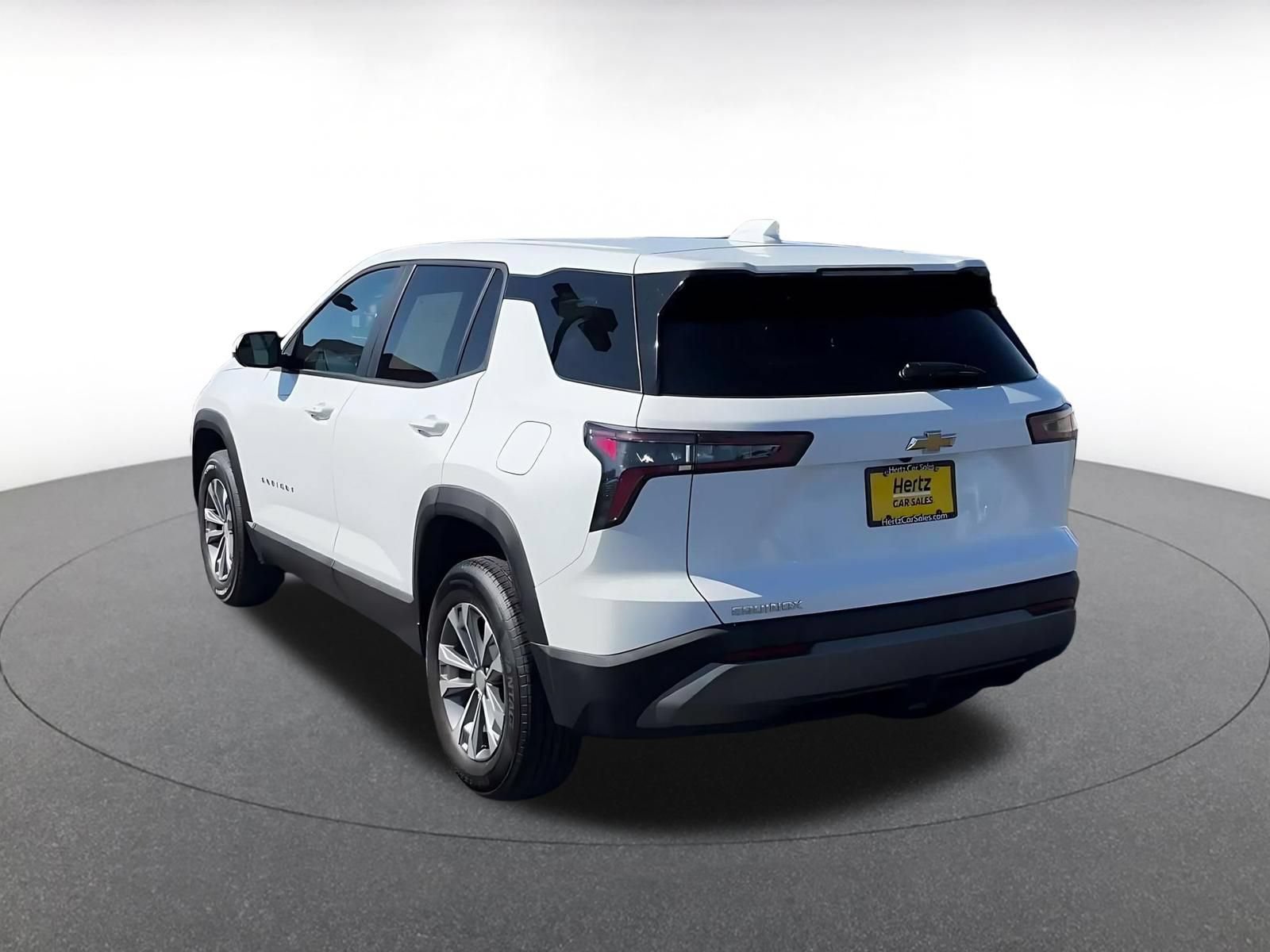 Used 2025 Chevrolet Equinox LT FWD image 10