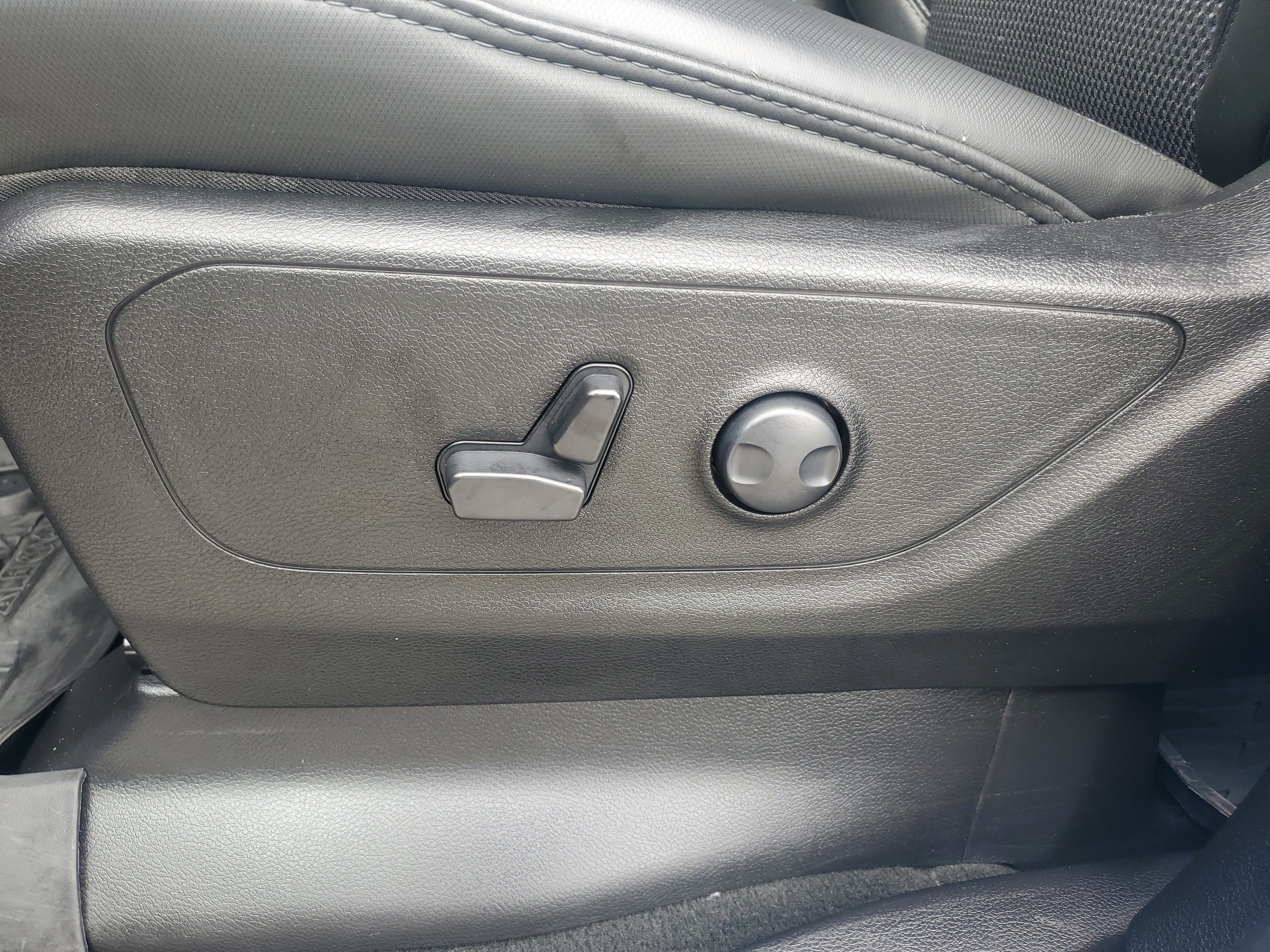 Used 2023 RAM 1500 Big Horn AWD/4WD image 23