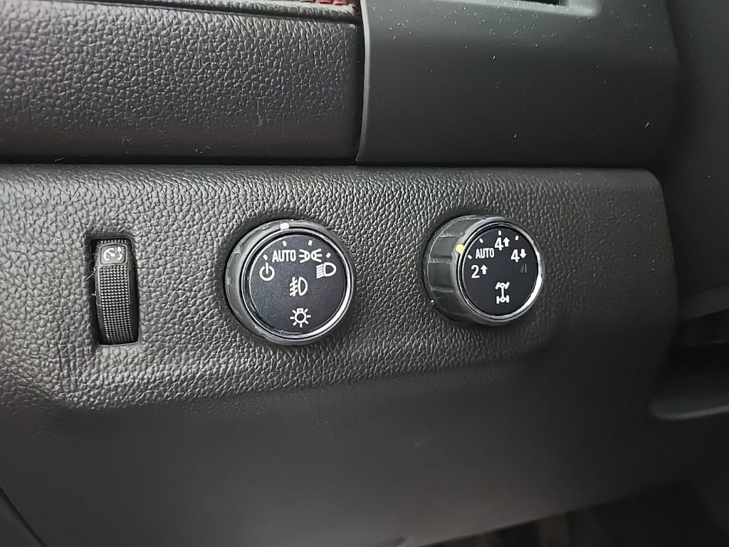 Used 2016 GMC Canyon SLE w/ All Terrain Package image 21