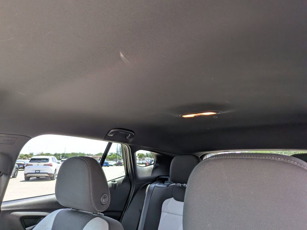Used 2024 Chevrolet Trax RS FWD image 22