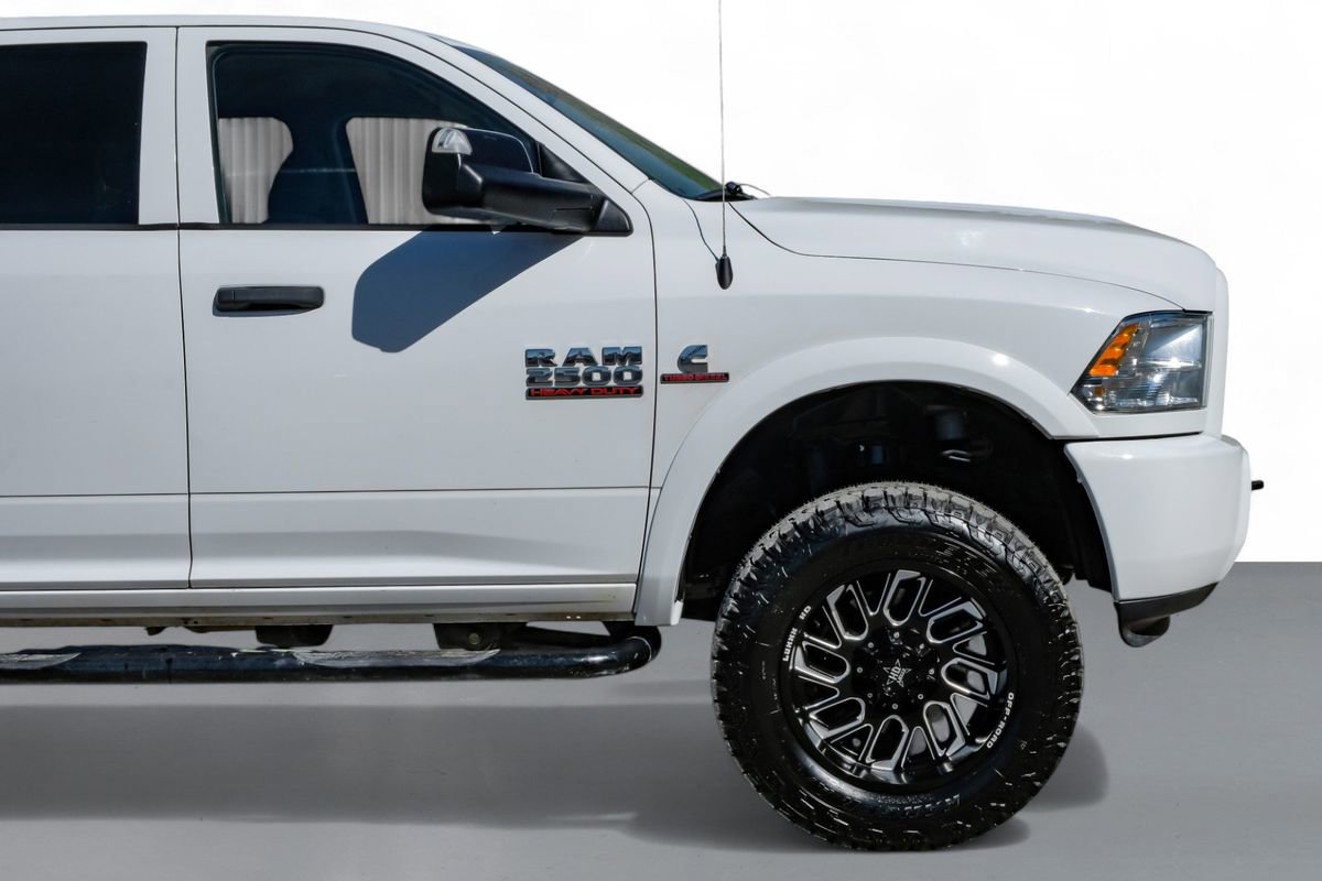 Used 2018 RAM 2500 Tradesman w/ Chrome Appearance Group image 8
