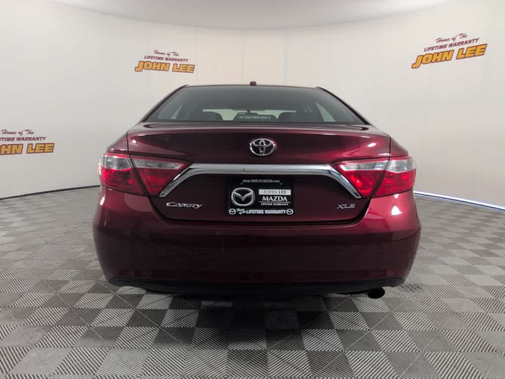 Used 2017 Toyota Camry XLE w/ Moonroof Package FWD image 4