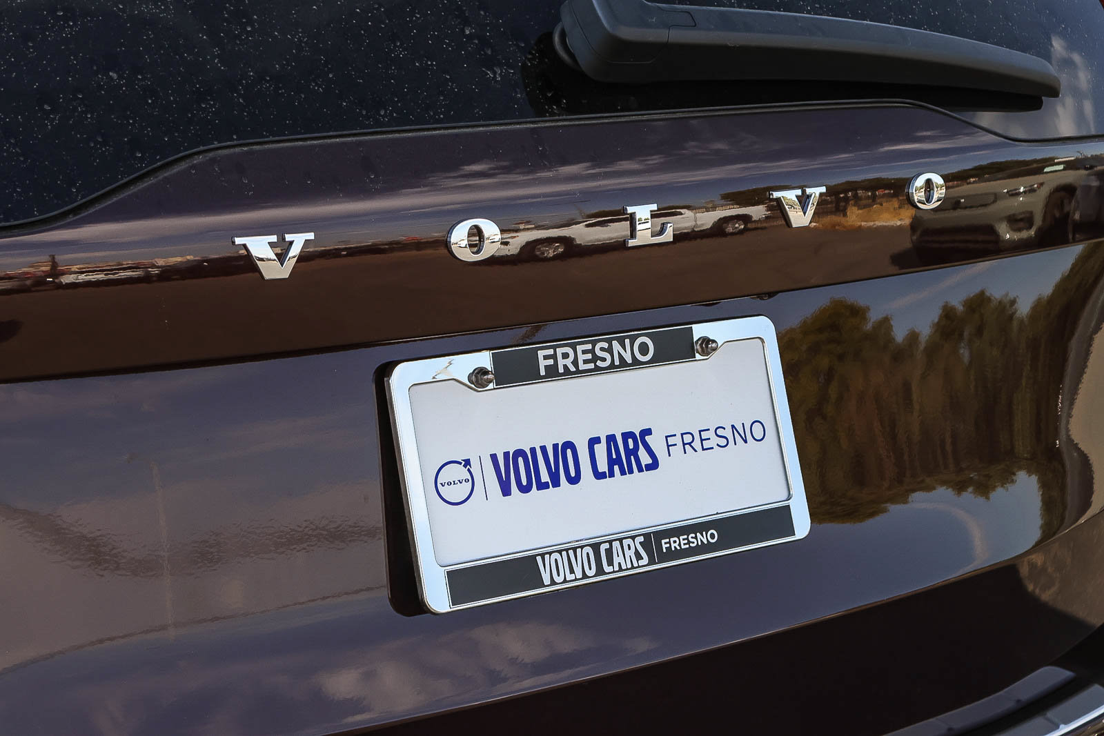 New 2026 Volvo XC90 B5 Plus w/ Protection Package Premier AWD/4WD image 9