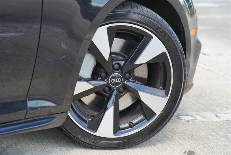 Used 2017 Audi A4 2.0T Premium Plus w/ Premium Plus Package AWD/4WD image 19