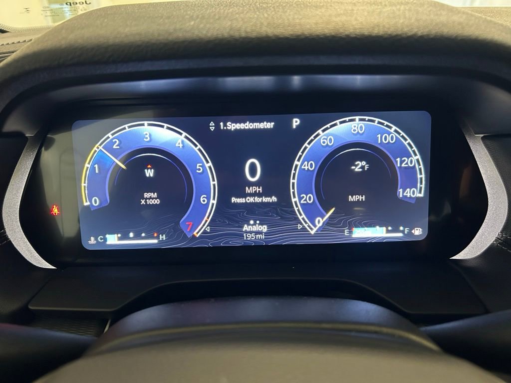 New 2025 Jeep Grand Cherokee Laredo image 12