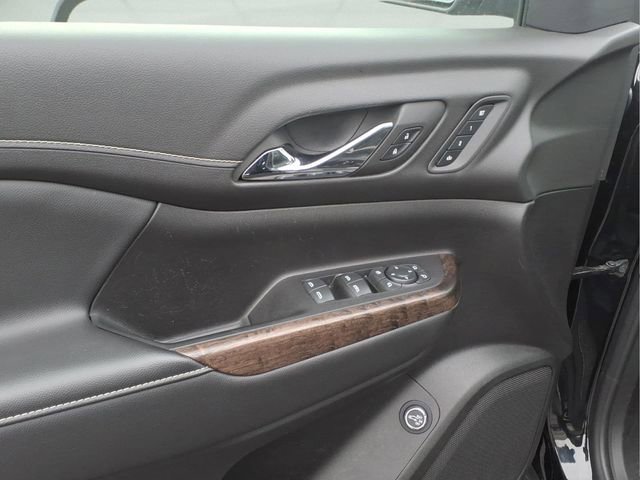 Used 2023 GMC Acadia Denali w/ Black Diamond Edition image 9