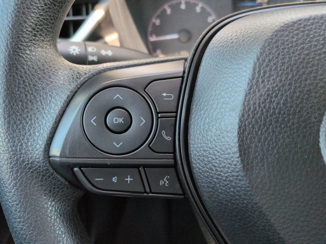 Used 2025 Toyota Corolla LE FWD image 22