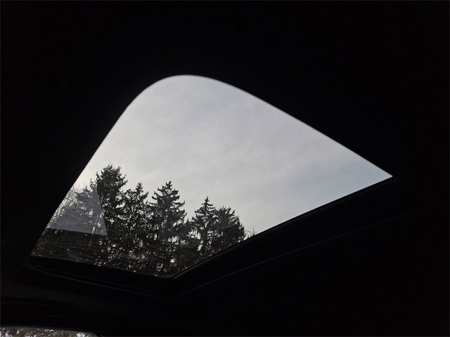 Used 2015 Jeep Grand Cherokee Altitude image 15