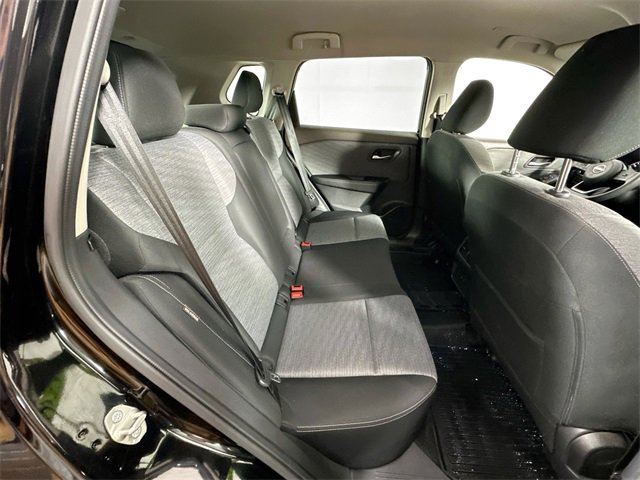 Used 2023 Nissan Rogue SV image 25