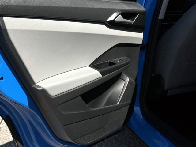 Used 2022 Volkswagen Taos SE image 12