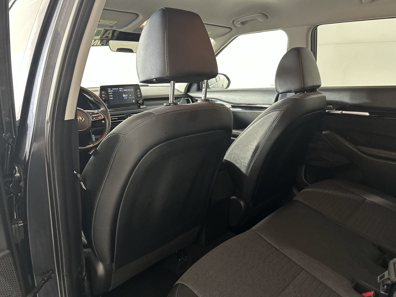 Used 2021 Kia Seltos S FWD image 23